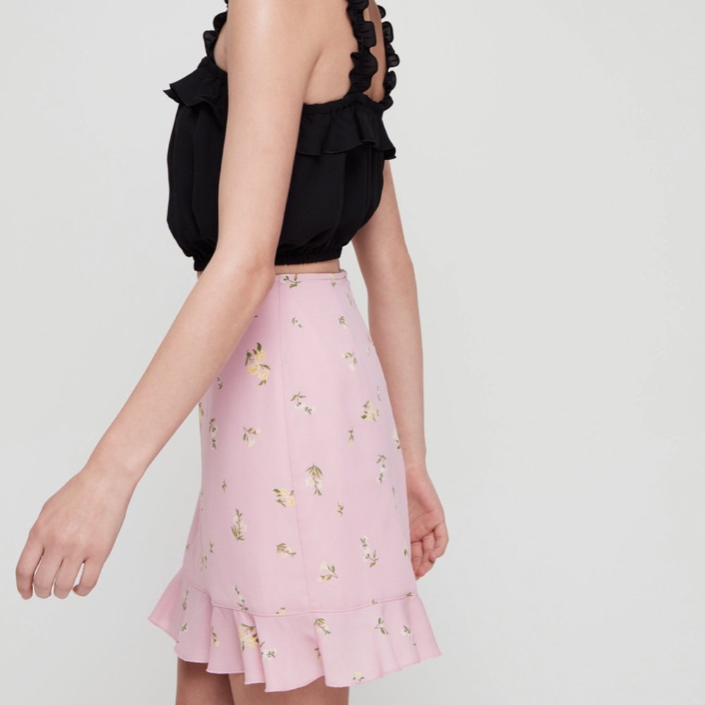 Aritizia || Sunday Best Floral Skirt